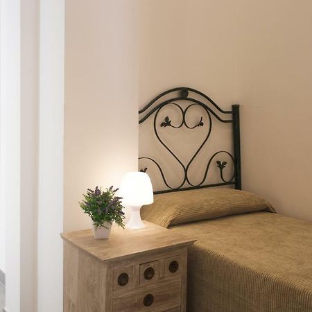 Bed & Breakfast Del Faro Джовінаццо Екстер'єр фото
