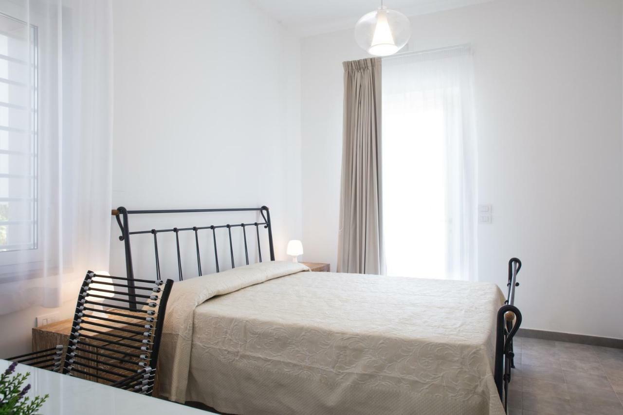 Bed & Breakfast Del Faro Джовінаццо Екстер'єр фото